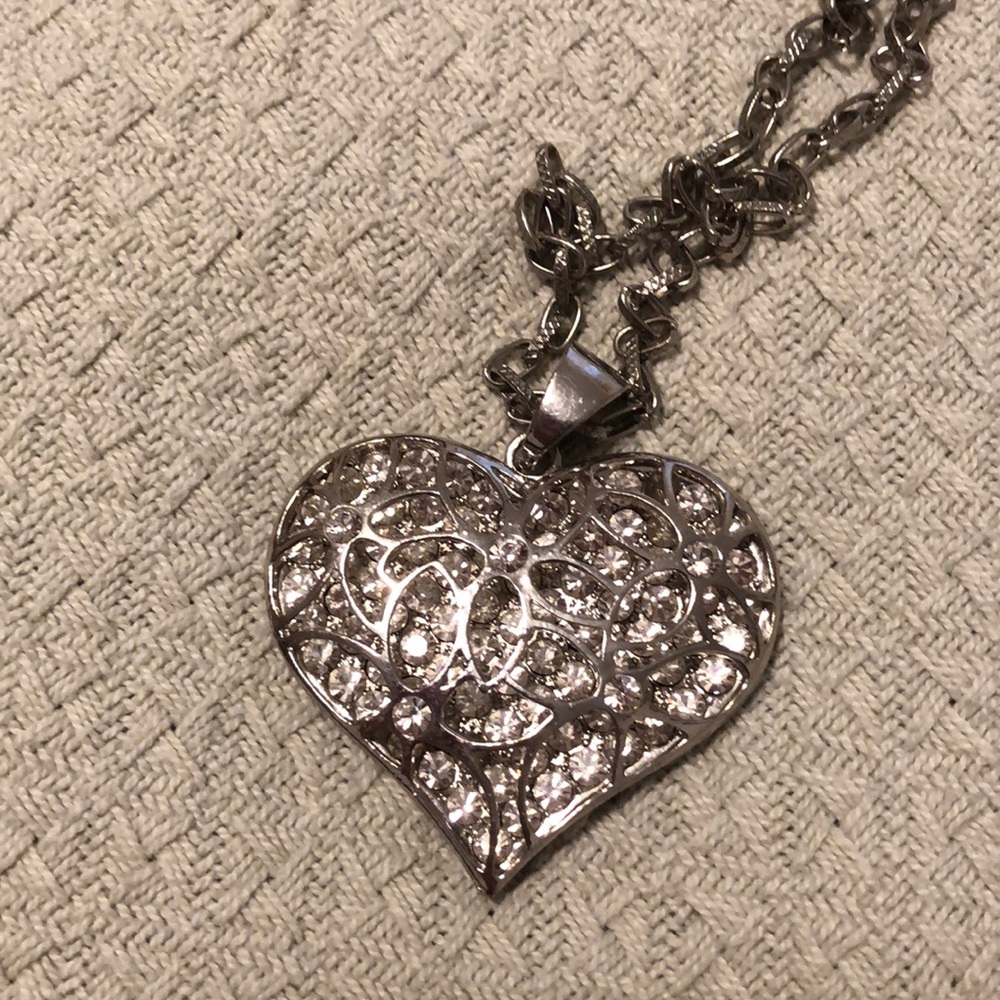 Bling heart necklace